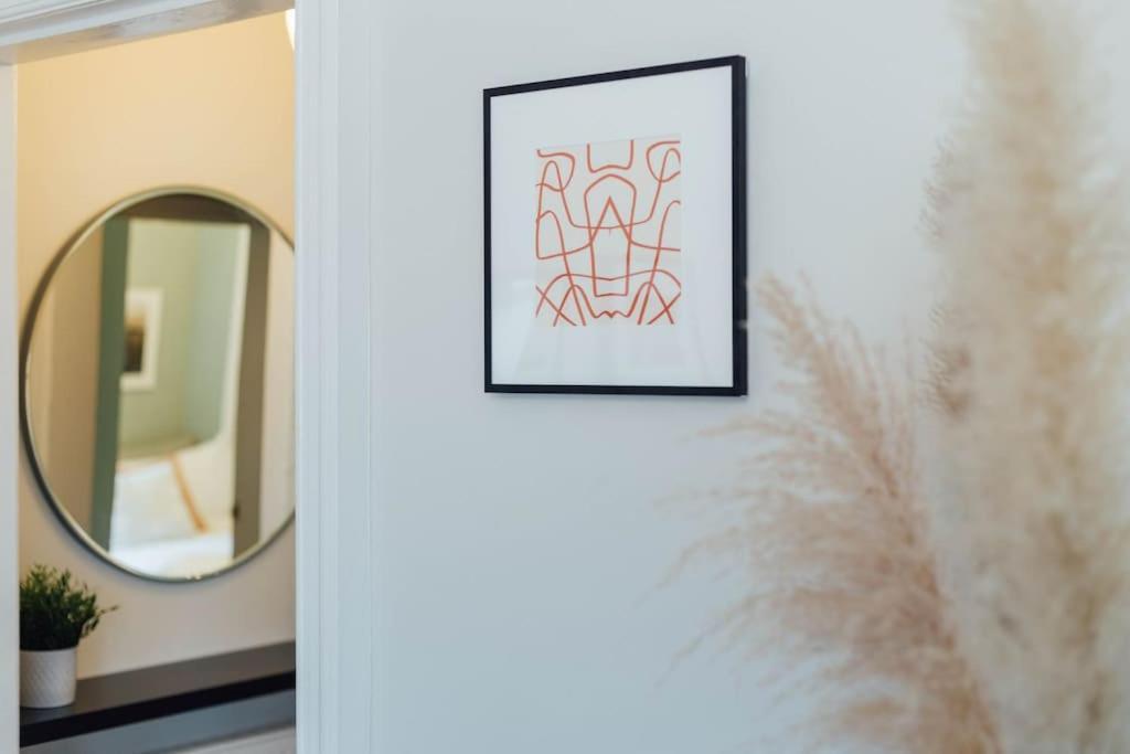 Stylish Stirling Apartment - Free Parking Екстериор снимка