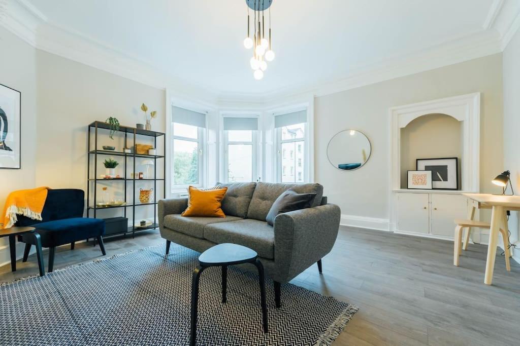 Stylish Stirling Apartment - Free Parking Екстериор снимка